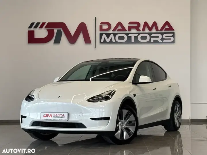 Tesla Model Y RWD
