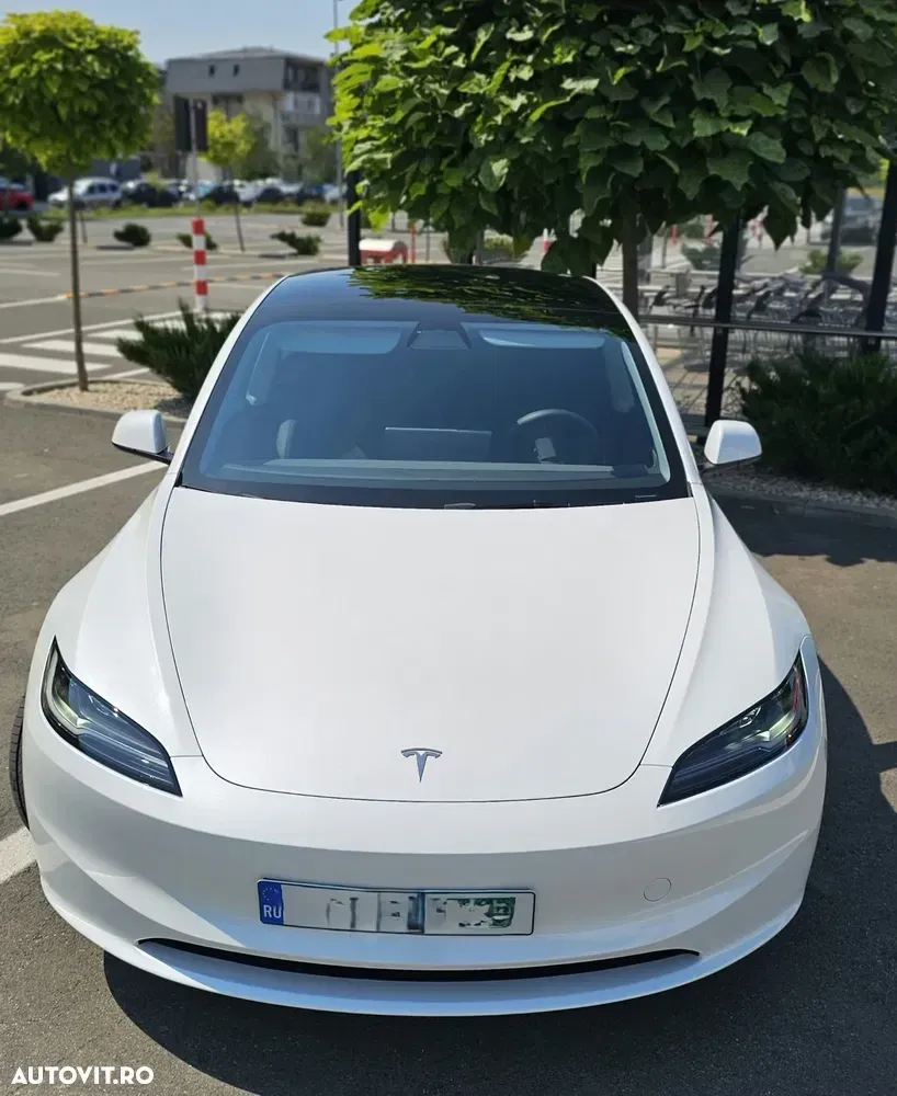Tesla Model 3 — imagine 2