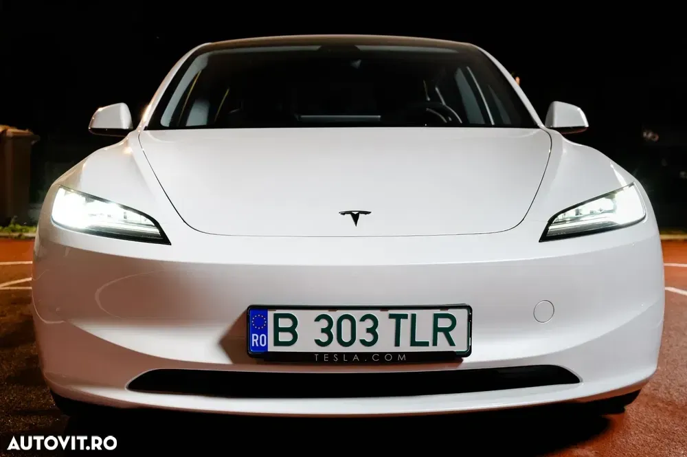 Tesla Model 3 — imagine 2