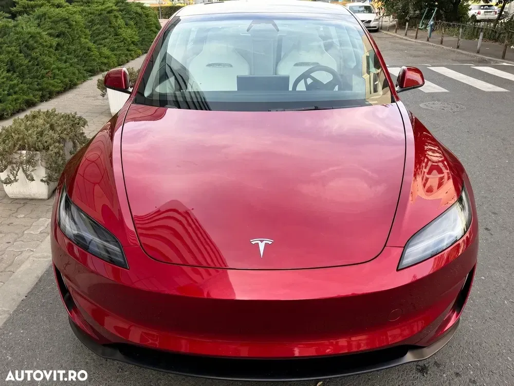 Tesla Model 3 Performance — imagine 2
