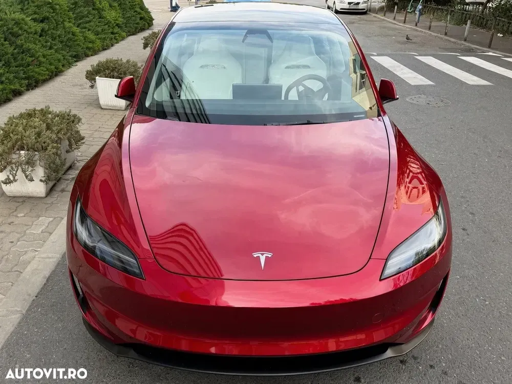 Tesla Model 3 Performance — imagine 5