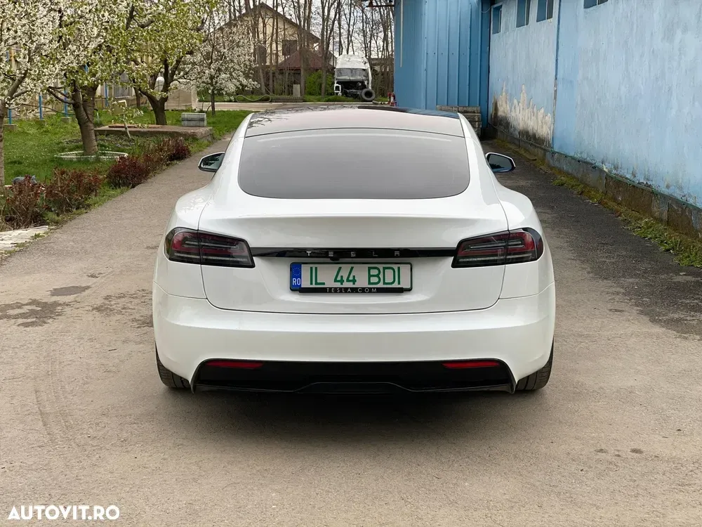 Tesla Model S — imagine 6