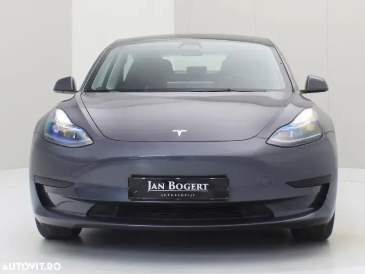 Tesla Model 3 RWD