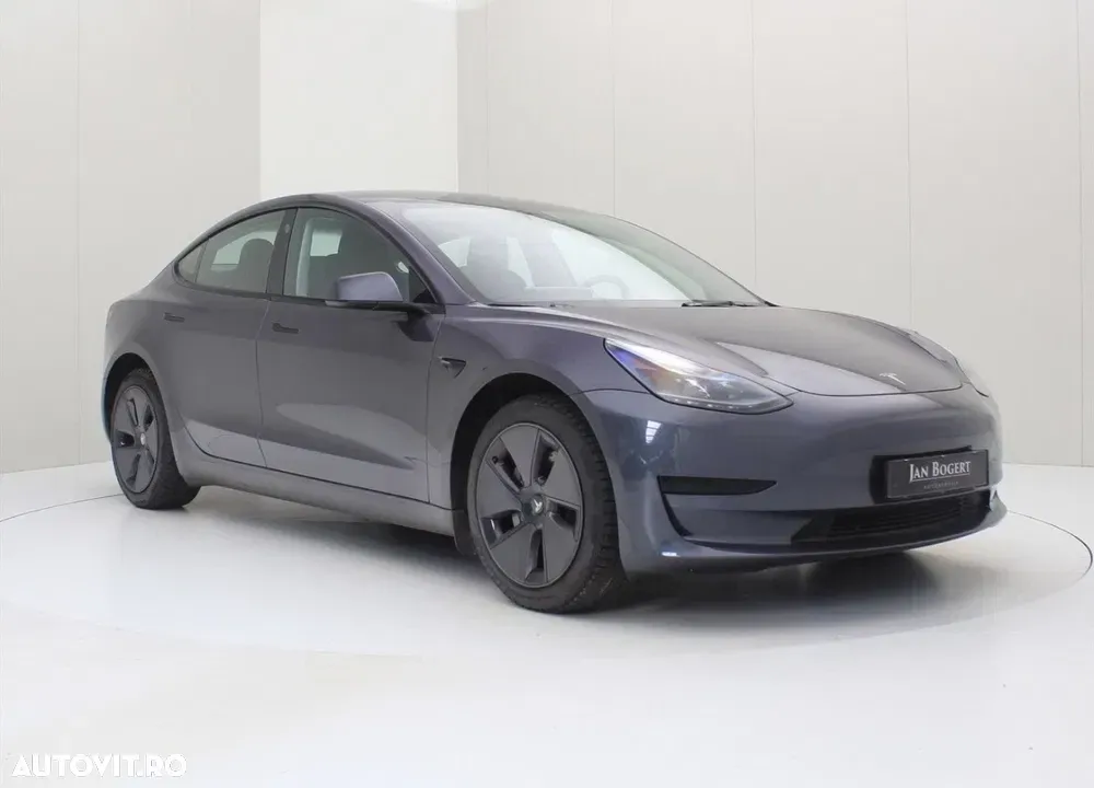 Tesla Model 3 RWD — imagine 2