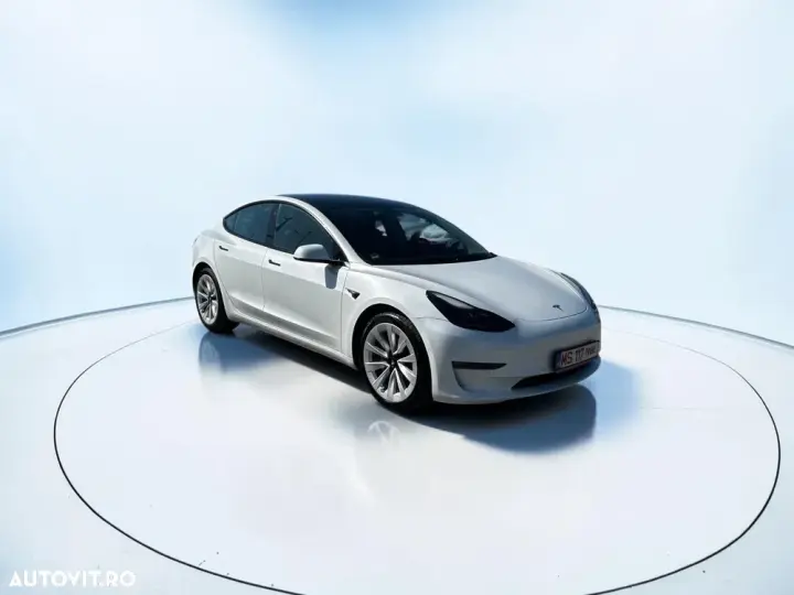 Tesla Model 3 Langstreckenbatterie Allradantrieb Dual Motor