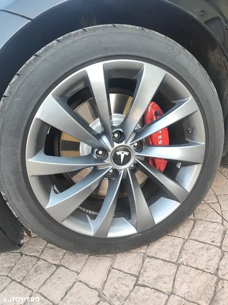 Tesla Model S — imagine 2