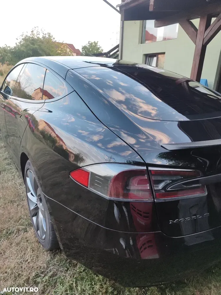 Tesla Model S — imagine 6