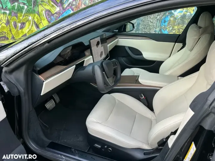 Tesla Model S Long Range