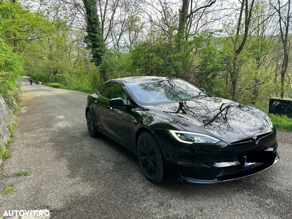 Tesla Model S Long Range — imagine 3