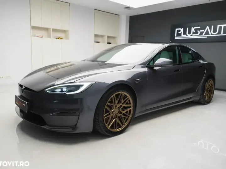 Tesla Model S