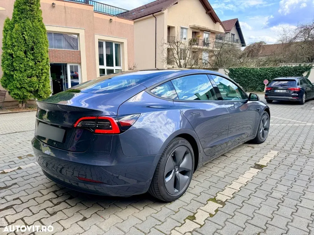Tesla Model 3 Standard Reichweite Plus Hinterradantrieb — imagine 5