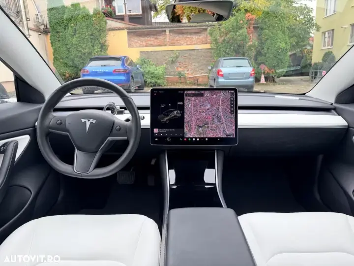 Tesla Model 3 Standard Reichweite Plus Hinterradantrieb