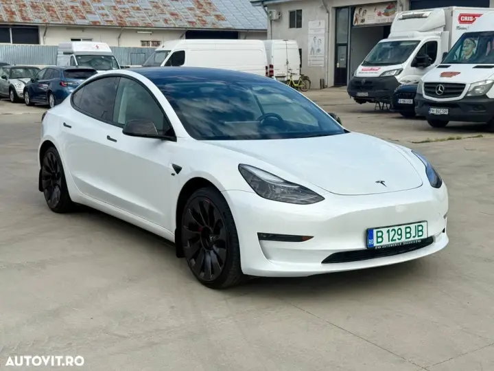 Tesla Model 3 Performance