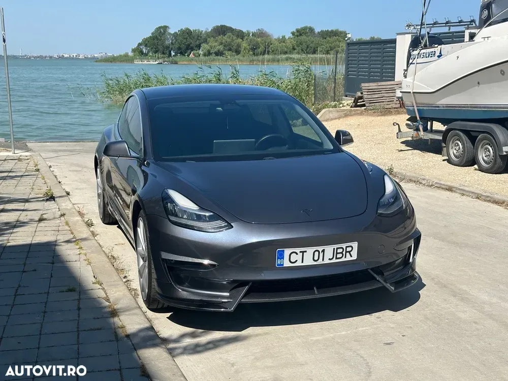 Tesla Model 3 — imagine 2