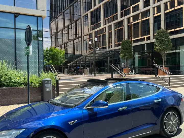 Tesla Model S