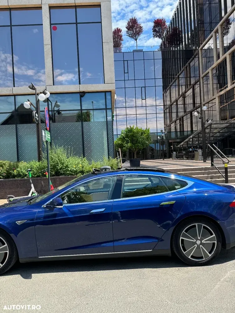Tesla Model S — imagine 2