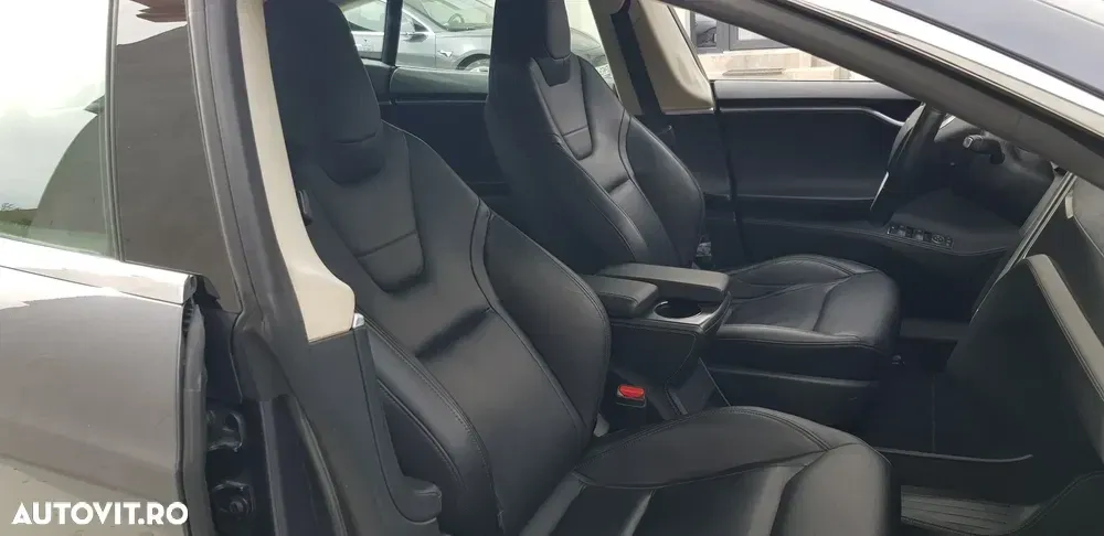 Tesla Model S — imagine 6
