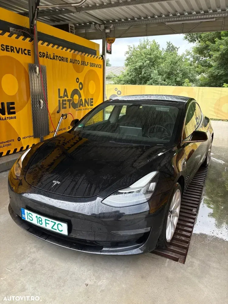 Tesla Model 3 Langstreckenbatterie Allradantrieb Dual Motor — imagine 3