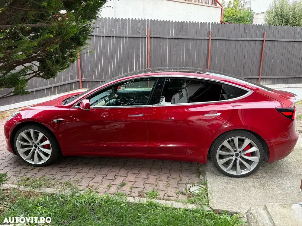 Tesla Model 3 Langstreckenbatterie Allradantrieb Dual Motor — imagine 3