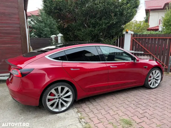 Tesla Model 3 Langstreckenbatterie Allradantrieb Dual Motor