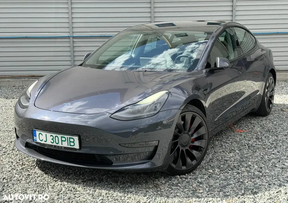 Tesla Model 3 — imagine 2