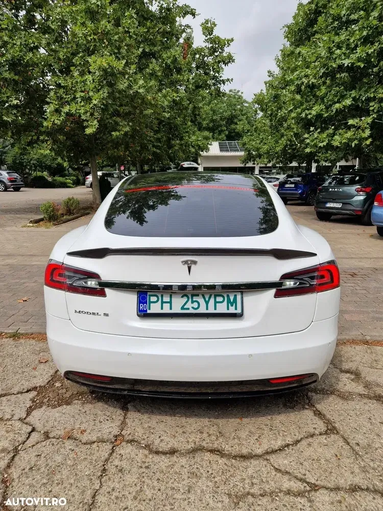 Tesla Model S — imagine 2
