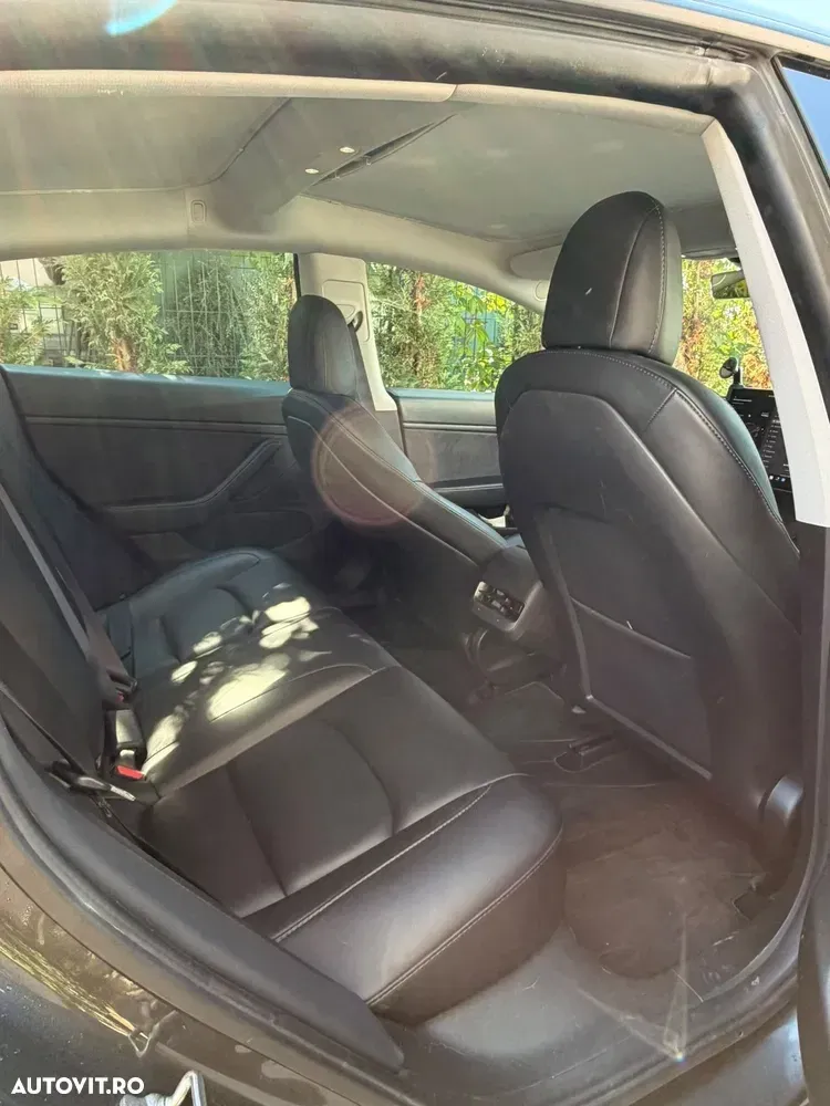 Tesla Model 3 — imagine 2