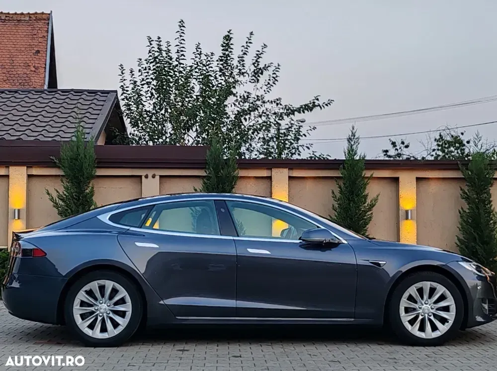 Tesla Model S — imagine 6