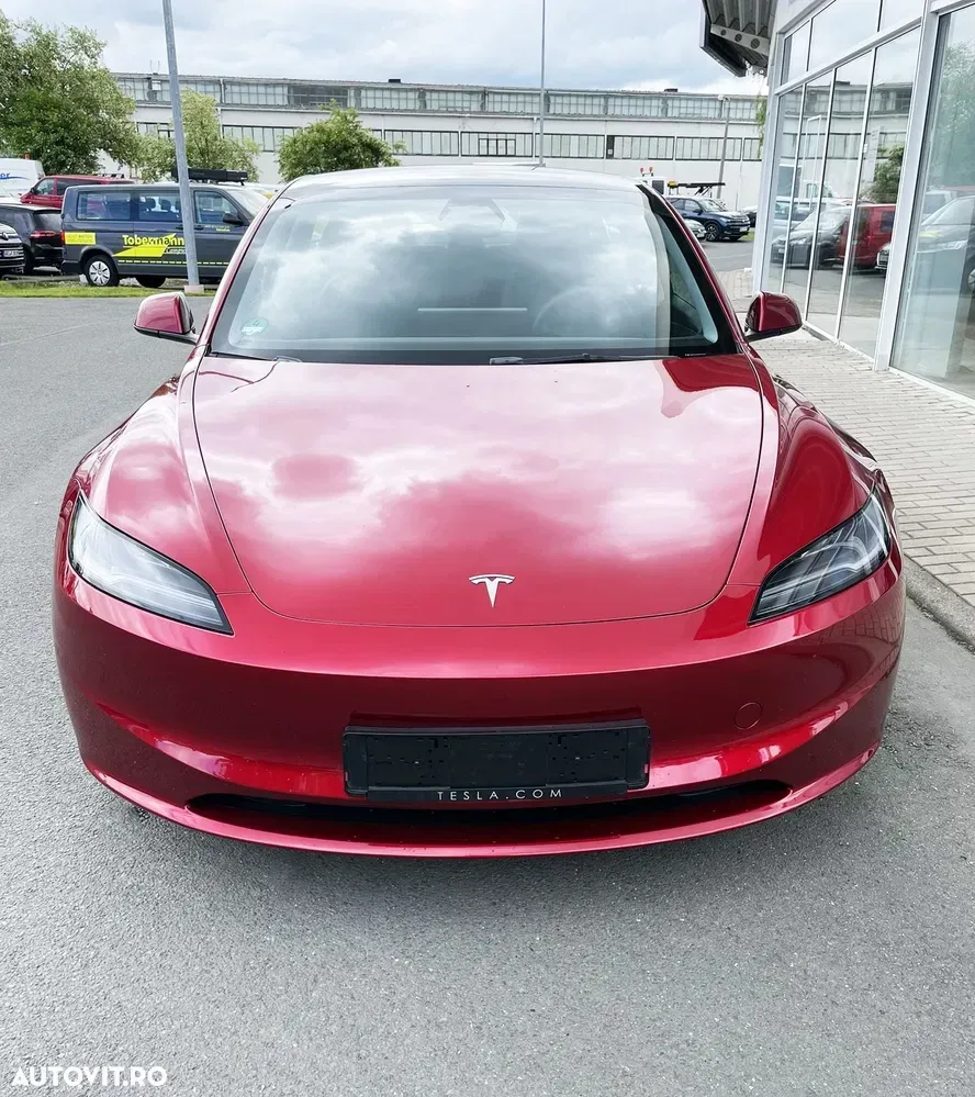 Tesla Model 3 — imagine 2