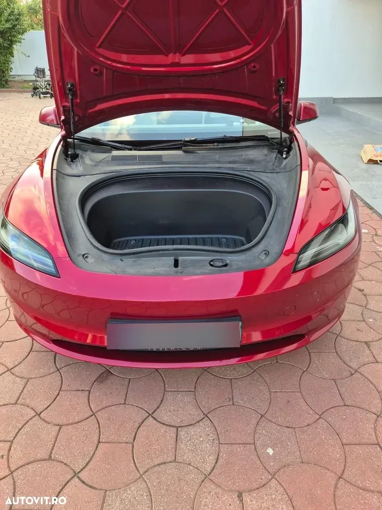 Tesla Model 3 — imagine 2