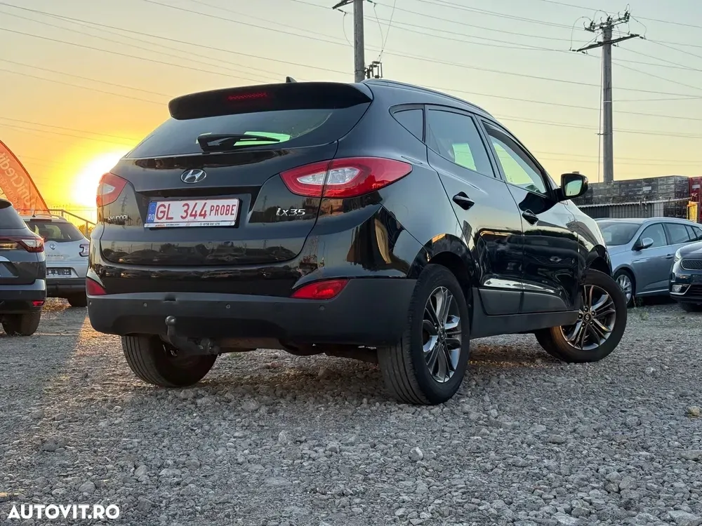 Hyundai ix35 1.6 2WD Fifa World Cup Edition — imagine 3
