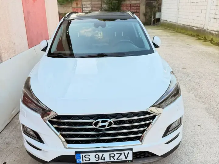 Hyundai Tucson III 2.0 CRDI 4WD 8AT Luxury