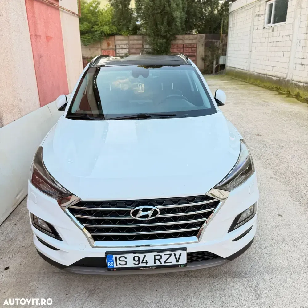 Hyundai Tucson III 2.0 CRDI 4WD 8AT Luxury — imagine 3