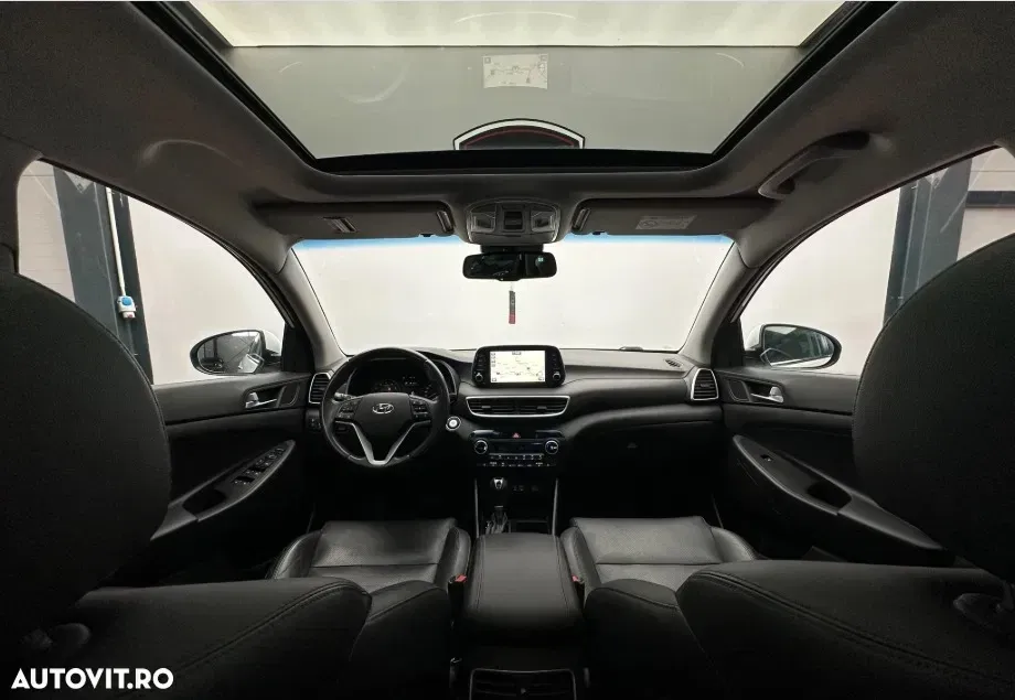 Hyundai Tucson III 2.0 CRDI 4WD 8AT Luxury — imagine 4