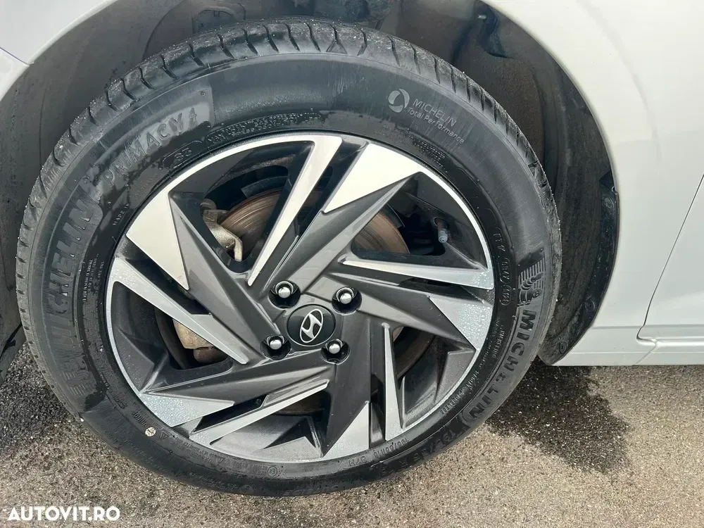 Hyundai i20 1.0 l T-GDi M-Hybrid 100CP 5DR Led Line — imagine 5