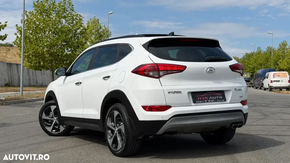 Hyundai Tucson III 2.0 CRDI 4WD 6AT Luxury+ — imagine 3