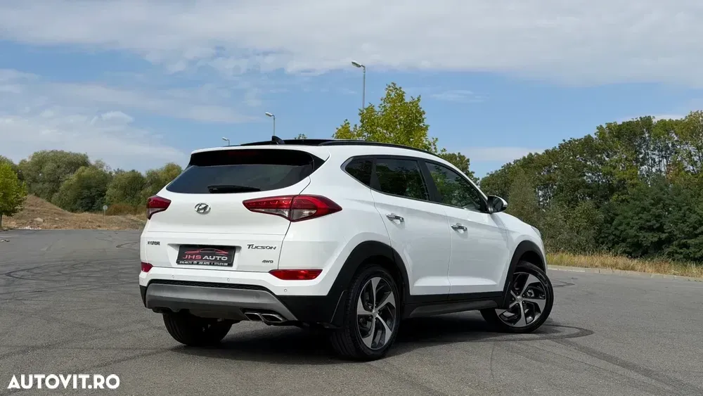 Hyundai Tucson III 2.0 CRDI 4WD 6AT Luxury+ — imagine 4