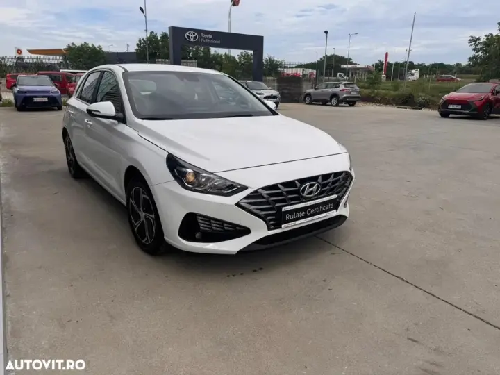 Hyundai i30 I 1.5 110CP M/T Highway