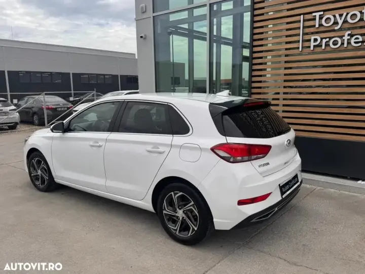 Hyundai i30 I 1.5 110CP M/T Highway