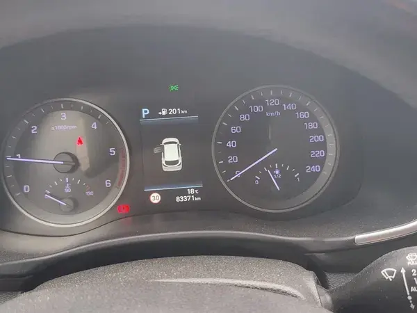 Hyundai Tucson 2.0 CRDI 4WD 8AT Premium