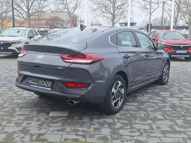 Hyundai i30 1.5 T-GDI 140CP 7DCT MHEV Highway