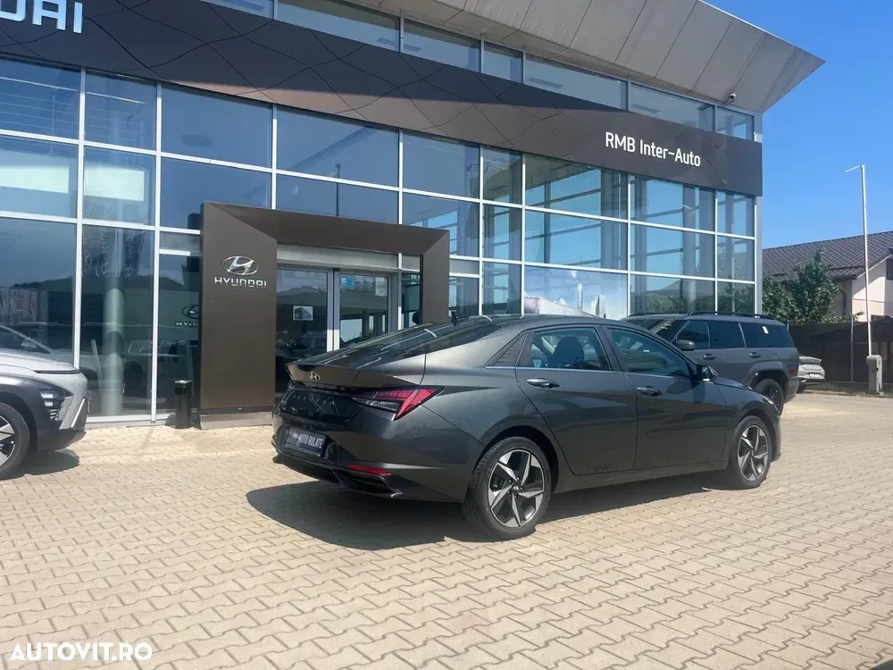 Hyundai Elantra 1.6 l 123 CP CVT Exclusive Navi — imagine 6
