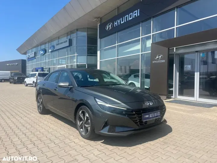Hyundai Elantra 1.6 l 123 CP CVT Exclusive Navi