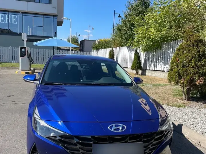 Hyundai Elantra VII 1.6 l 123 CP 6MT Highway