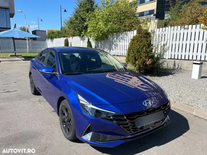 Hyundai Elantra VII 1.6 l 123 CP 6MT Highway