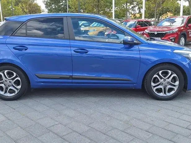 Hyundai i20 1.0 T-GDI 7DCT LED Line