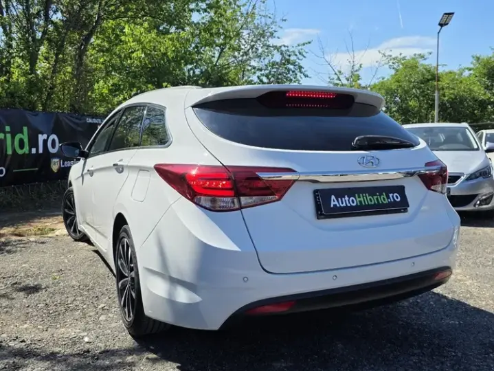 Hyundai i40 1.7 CRDI CW 7DCT ISG Supreme Pack+