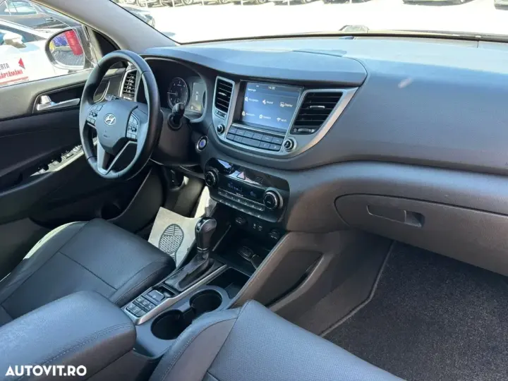 Hyundai Tucson III 2.0 CRDI 4WD Automatik Premium