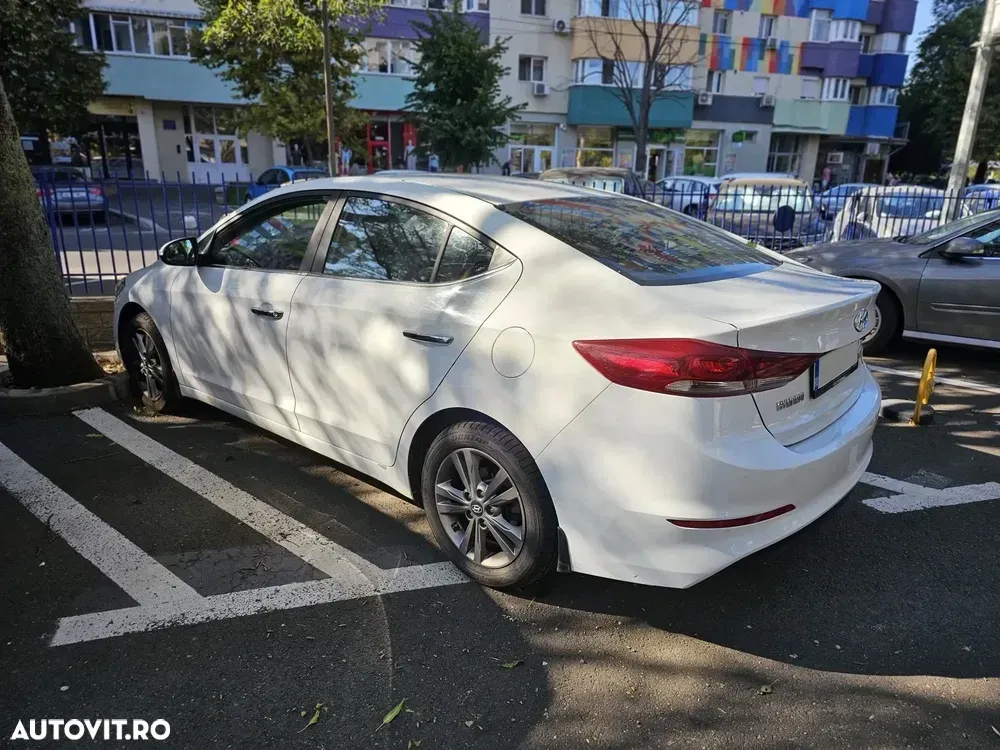 Hyundai Elantra VI 1.6 MPi Highway — imagine 4