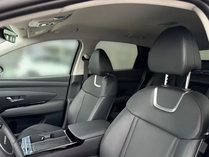 Hyundai Tucson IV 1.6 l 239 CP 2WD 6AT HEV Style Leather